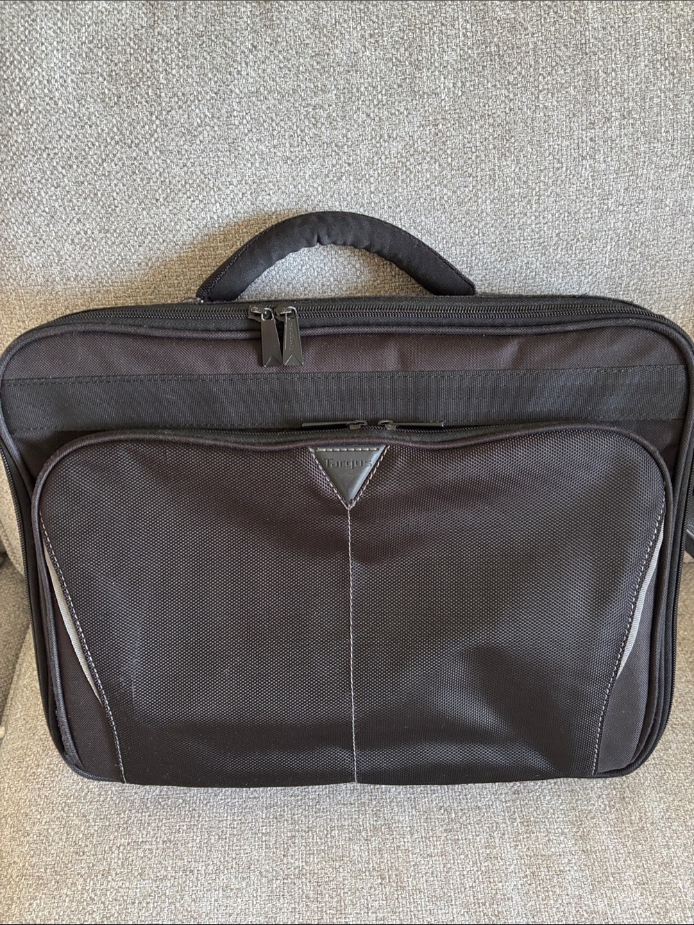 Targus 18” Laptop Briefcase with Front Organizer Pocket and strap.